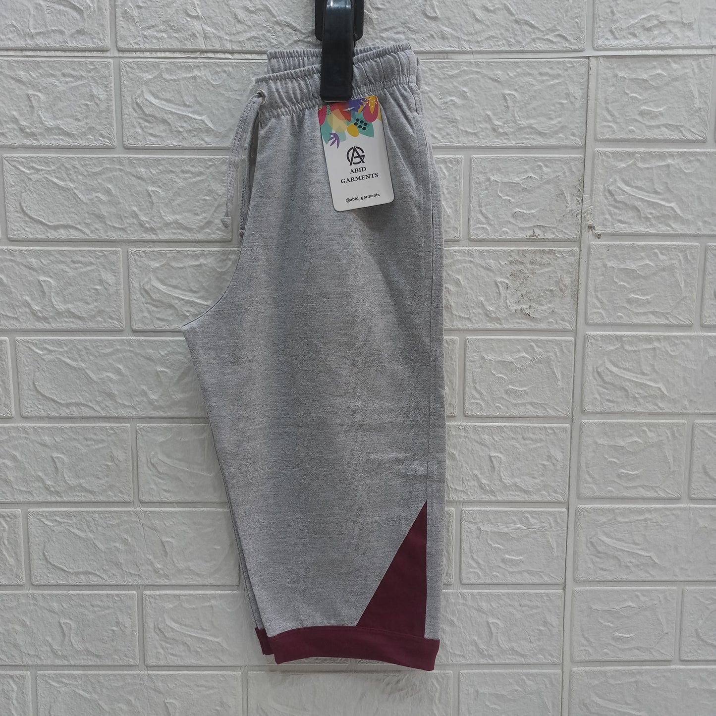 Grey- Basic Three Quarters
