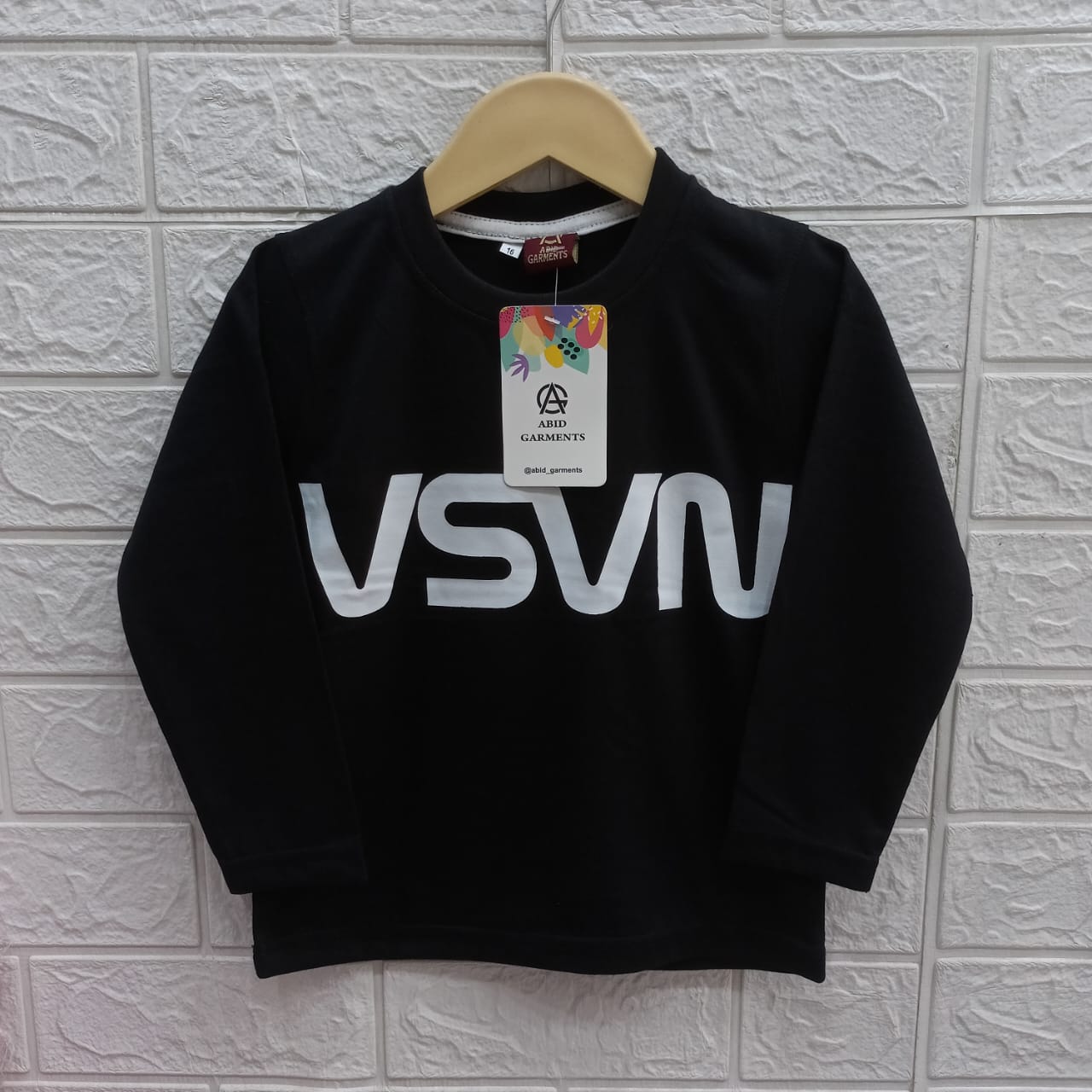 Black-Basic Full Sleeves Tees