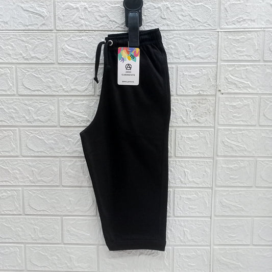 Black- Basic Three Quarters