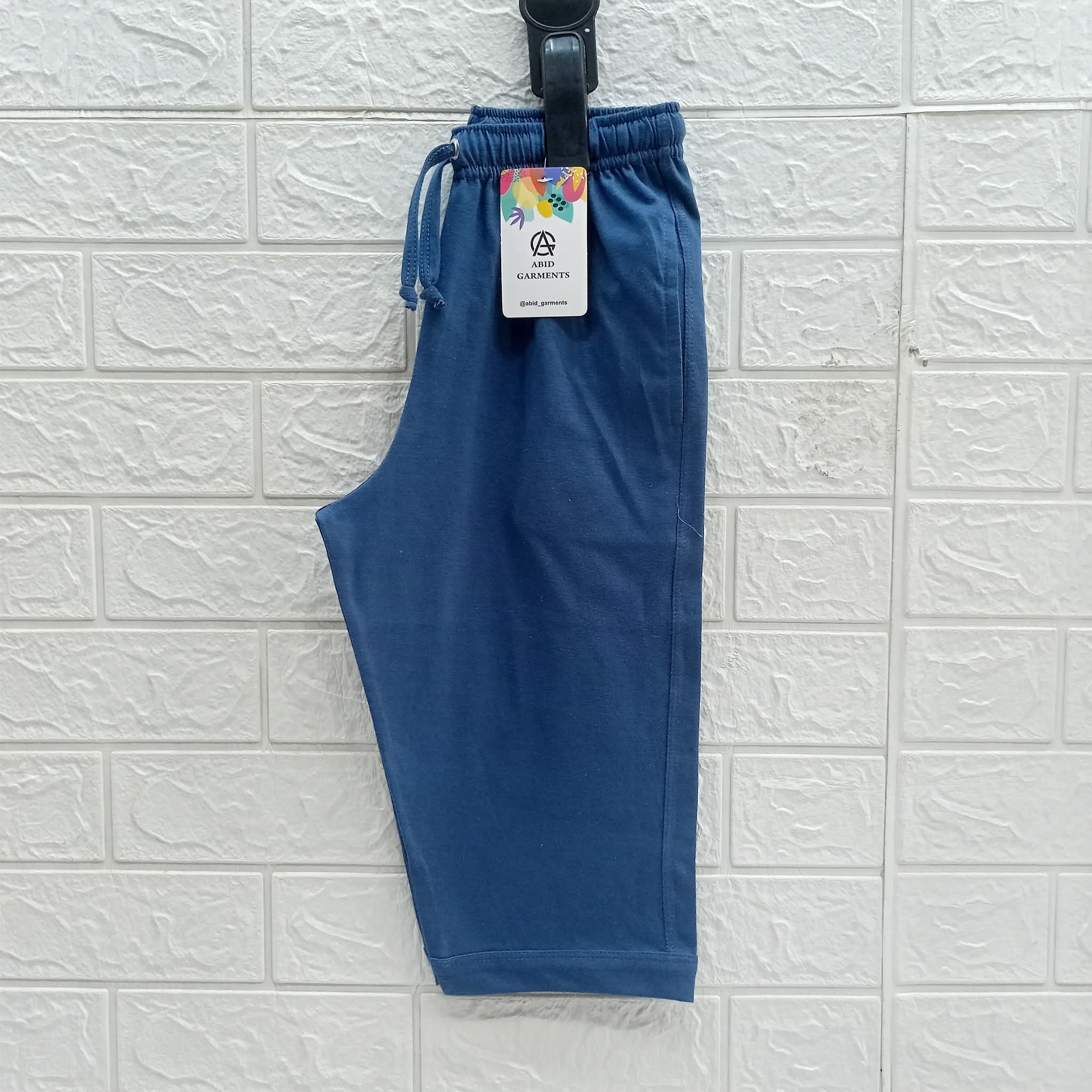 Blue -Basic Three Quarters